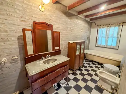 Casa en Venta con 1 cochera