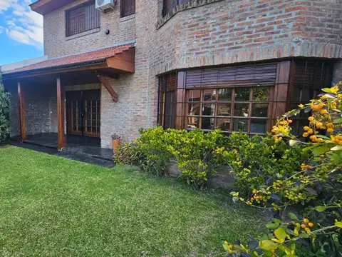 Casa en Alquiler en Acassuso, USD 3.200