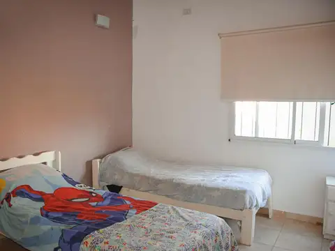 ALQUILA - DOS DORMITORIOS - LA CAROLINA