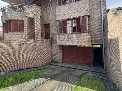 CASA EN GONNET – AMPLITUD, CONFORT Y UBICACIÓN PRIVILEGIADA