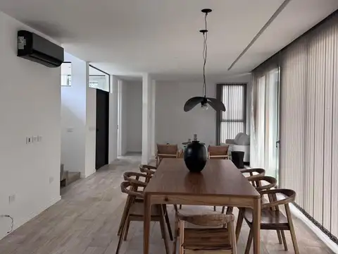 Casa en Alquiler en Grand Bell, USD 2.400