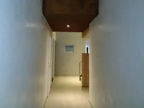 José León Cabezón 3000, Piso 2