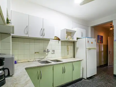 Departamento 4 ambientes con 2 baños