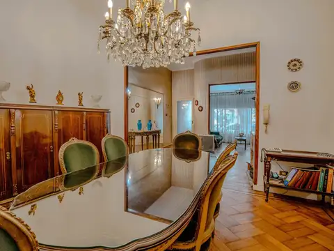 Casa en Venta con 1 cochera