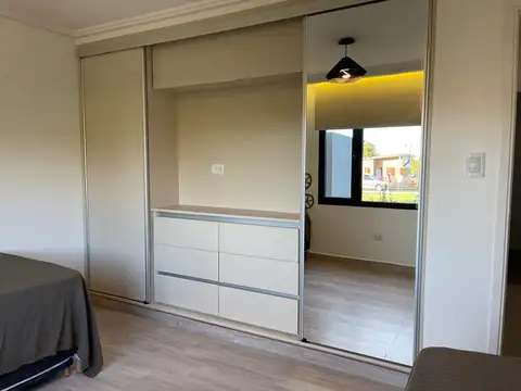 Casa en Alquiler en Miramar, USD 300