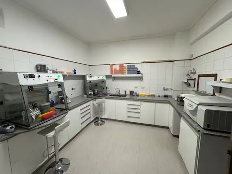 Oficina en Venta 70 años