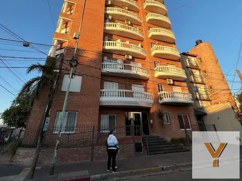 Departamento en venta - 3 Dormitorios 2 Baños - 117mts2 - Berazategui