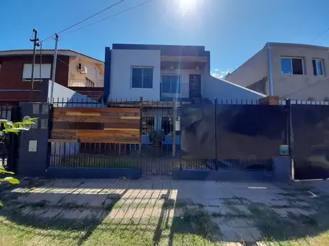 Departamento dos ambientes en planta baja - Castelar