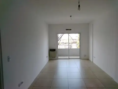 Cochabamba 3700, Piso 2