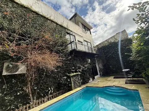 Casa en Venta con 1 cochera