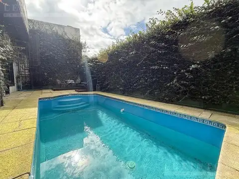 Venta Casa 3/4 dormitorios 486m2 Terraza Piscina Cochera Villa Martelli