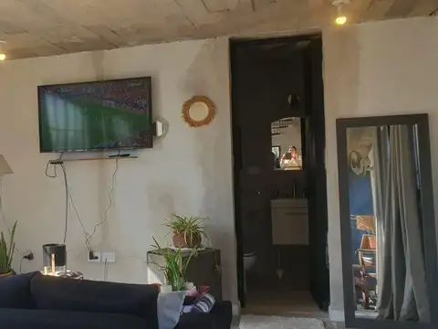 Casa 5 ambientes con 1 baño