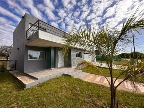 Casa en Alquiler Las Corzuelas patio pileta de categoria