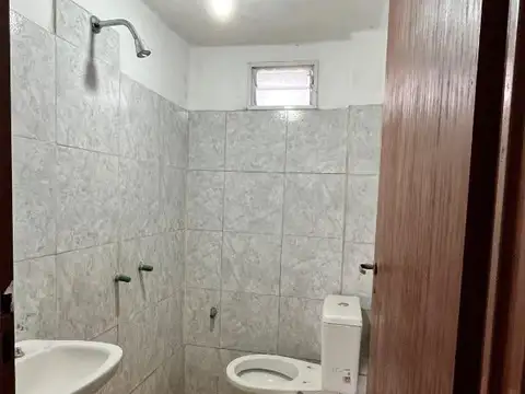 Departamento en Alquiler en Gobernador Costa, $ 400.000