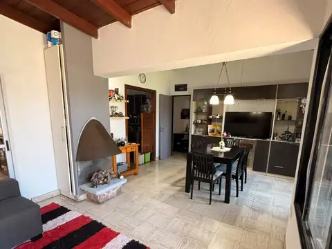 Depto Tipo Casa 4 ambientes con 1 baño