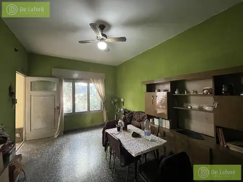 VENTA - 2 casas en block de 3 ambientes cada una, lote de 8,66 x 22, con terraza y parrilla, Béccar