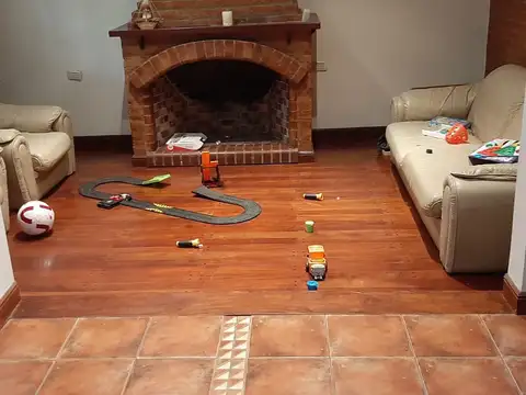 Casa 6 ambientes con 3 baños