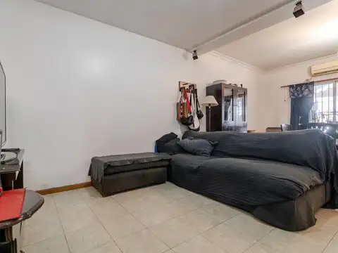 Depto Tipo Casa en Venta en Carapachay, USD 190.000
