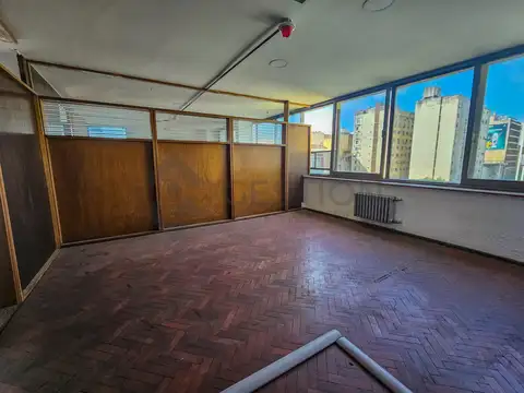 Oficina en Venta 68 años