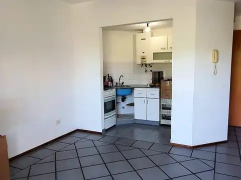 Departamento 2 ambientes en excelente estado. Villa Adelina