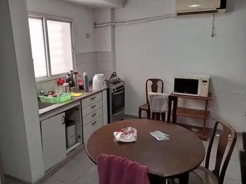 Casa 5 ambientes con 1 baño