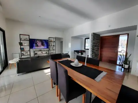 Casa en Venta en Moreno, USD 228.800
