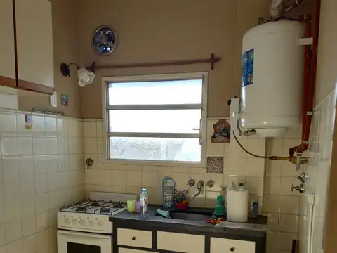 Roca 3300, Piso 2