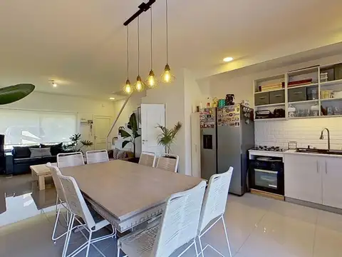 Casa en Venta en Pilar, USD 185.000