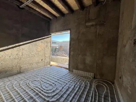 Casa a estrenar Lomas del Torreón - 4 dorm. - piscina