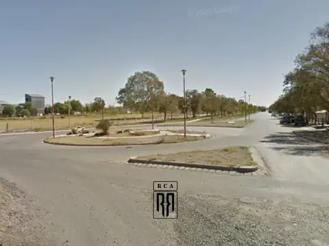 Terreno en Venta 28  mts Fondo