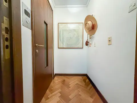 Departamento en Venta con 3 cocheras