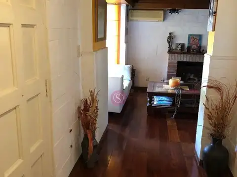 Casa 3 ambientes con 2 baños