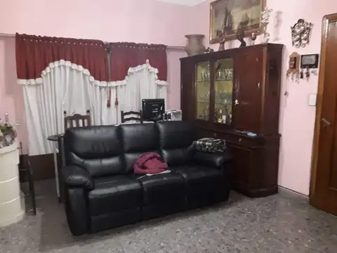 Av Pte J D Peron 500