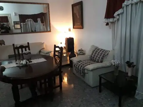 Casa en Venta en Villa Sarmiento, USD 350.000