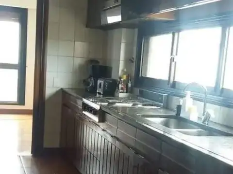 Departamento 5 ambientes con 4 baños