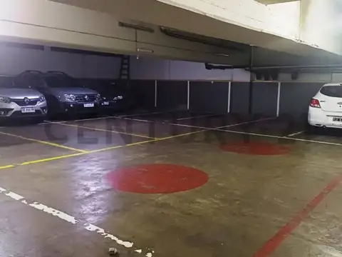 Junin 1000, Piso 0