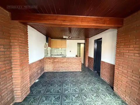 CASA MULTIFAMILIAR EN VENTA