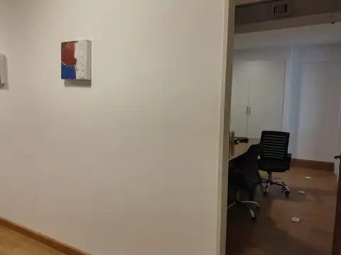 Oficina en Alquiler al Este