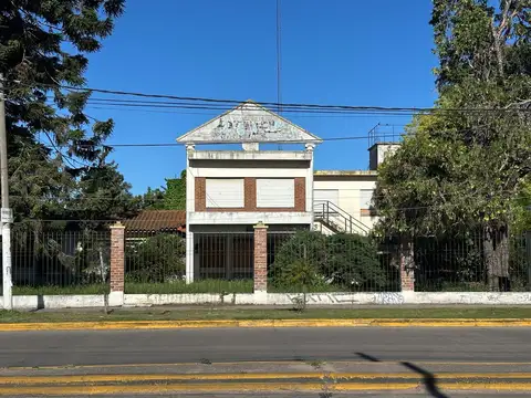 Oficina en Venta en Moreno, USD 4.000.000