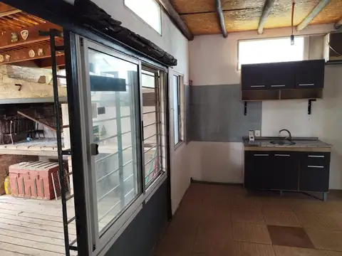 Casa en Alquiler con 1 cochera