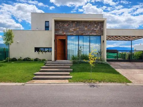 Casa en Alquiler B° Gran Boedo, Luján de Cuyo