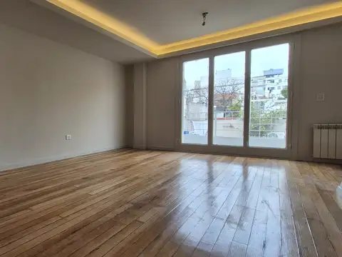 Del Temple 2500, Piso 1