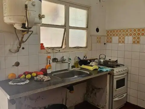 Casa 5 ambientes con 1 baño