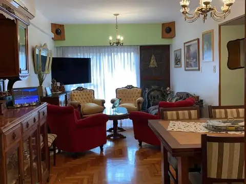 Rondeau 1757 e/ Avenida Entre Ríos y Solís