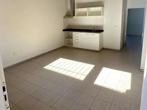 Departamento en Alquiler en Jose Clemente Paz, $ 450.000