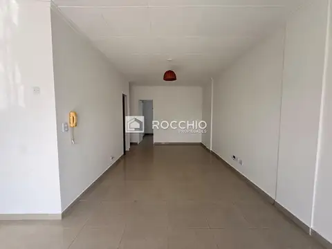 Departamento en Alquiler en Villa Ballester, $ 700.000