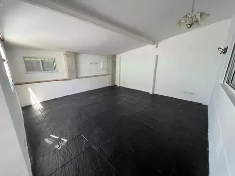 Depto Tipo Casa en Alquiler de 2 ambientes