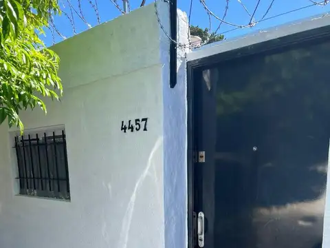 PH PLANTA BAJA FRENTE 2 AMBIENTES CON PATIO SIN EXPENSAS 