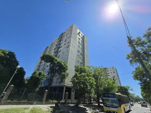 Venta Departamento 4 amb. en BANFIELD, LdZ. USD50.000.-