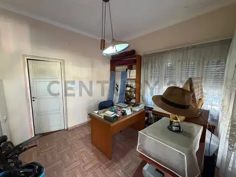 VENTA DE CASA EN CALLE AV. MORENO Y CORONEL DAY – SAN RAFAEL - MENDOZA